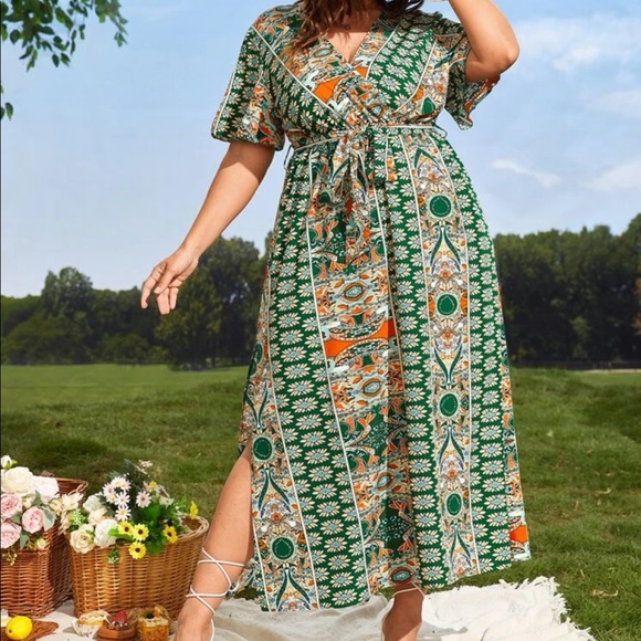 Boho Plus Size Tribal Floral Print Side Slit Belted Maxi Dress Green - Picture 5 of 8
